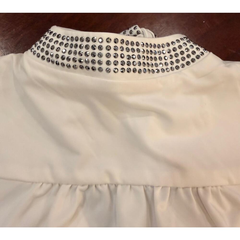 Venus Women's Top Shirt with bow - Size M - Made in USA - White - Picture 6 of 13